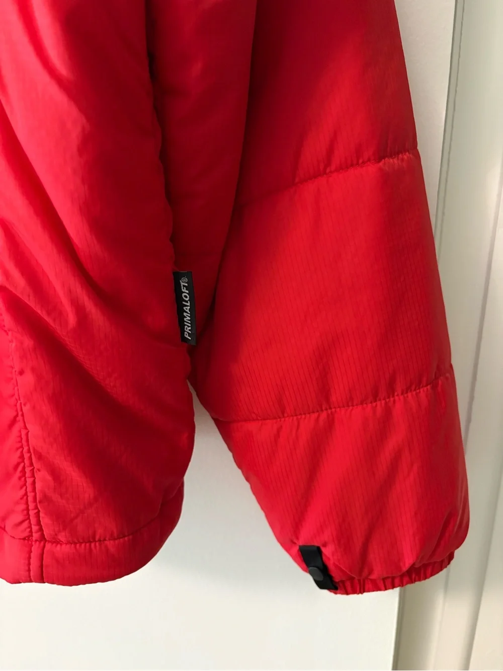 The North Face Men’s Primaloft Red Jacket Size Medium